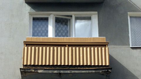 OMAMOODI SÕPRUS ⟩ Sõbra mõrvas kahtlustatav Soome mees hoidis surnukeha lausa kaks ja pool kuud rõdul