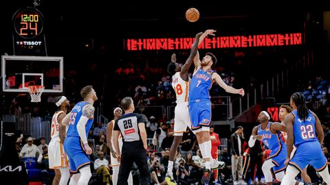 "Hawks" bez Porziņģa zaudē NBA čempionei