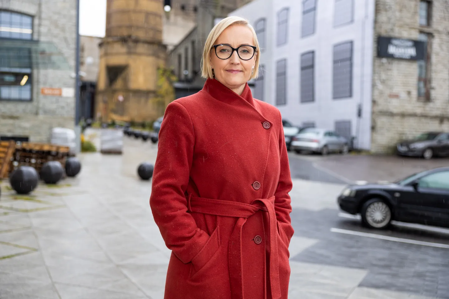 Haridus- ja teadusminister Kristina Kallas märgib, et täiskasvanuharidus peab käima piirkonna ettevõtete vajadustega ühte sammu.
