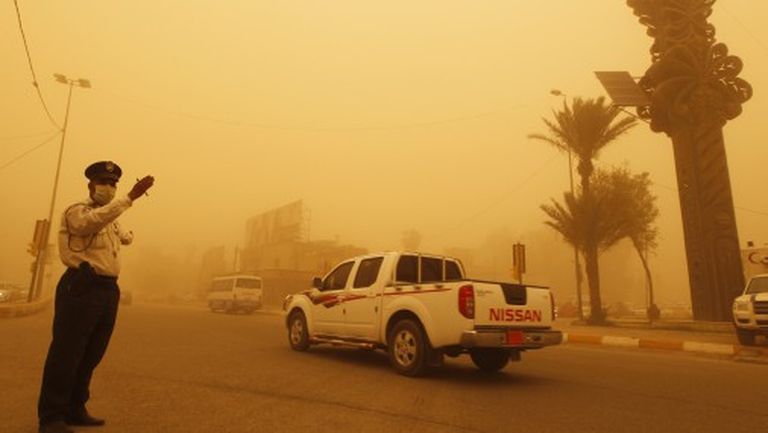 19 апреля 2012 года. Песчаная буря в Багдаде 