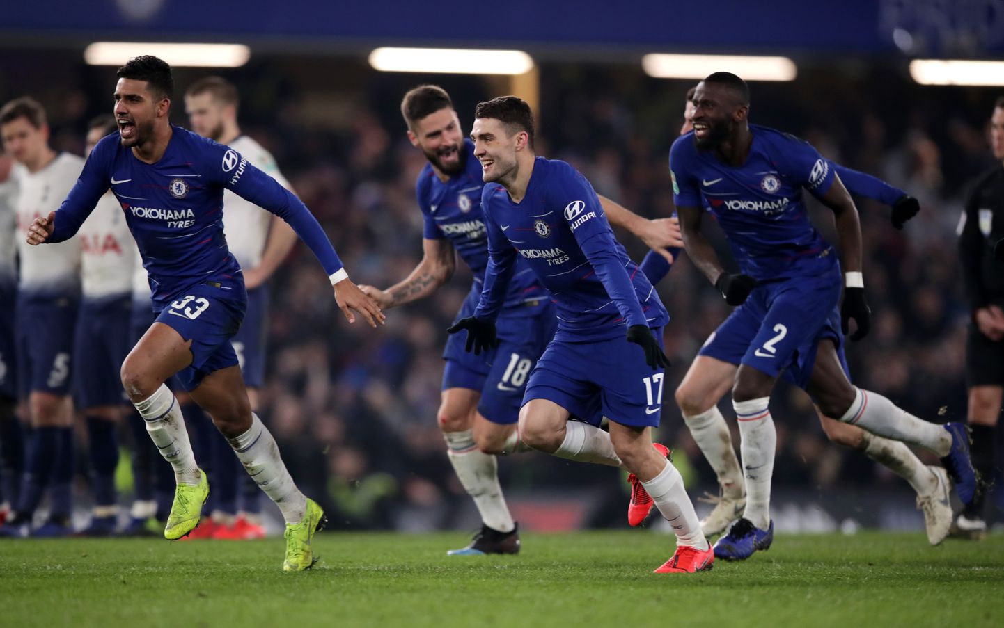 Londoni Chelsea jalgpalliklubi mängijad võisid penaltiseeria järel emotsioonid valla lasta.