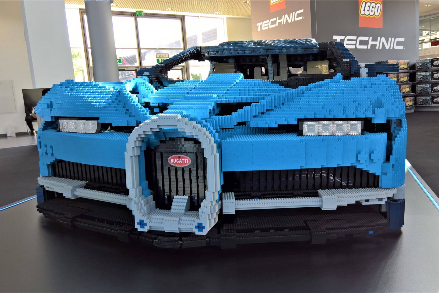 Legost Bugatti.