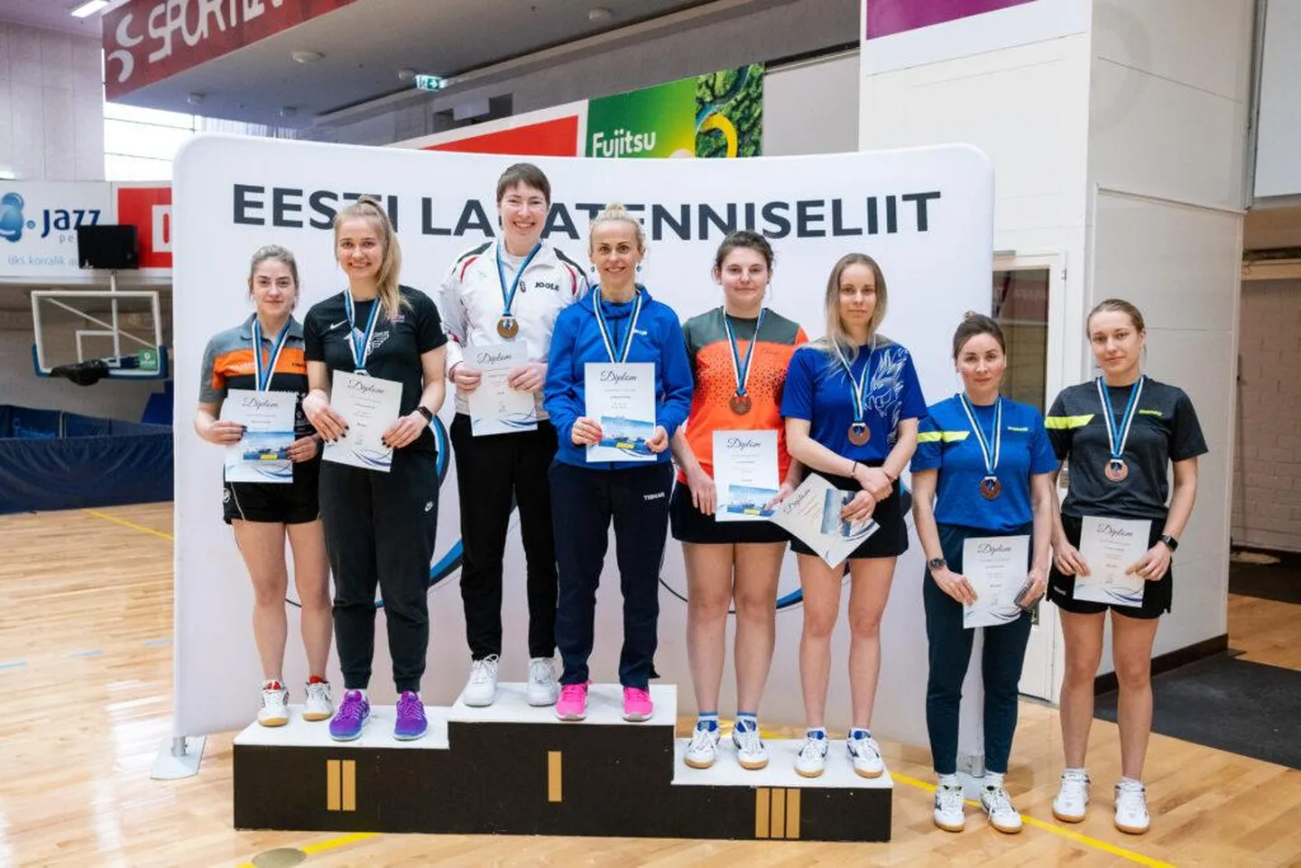 Reelica Hanson (valges) võitis koos Airi Avamerega kulla naispaarismängus.