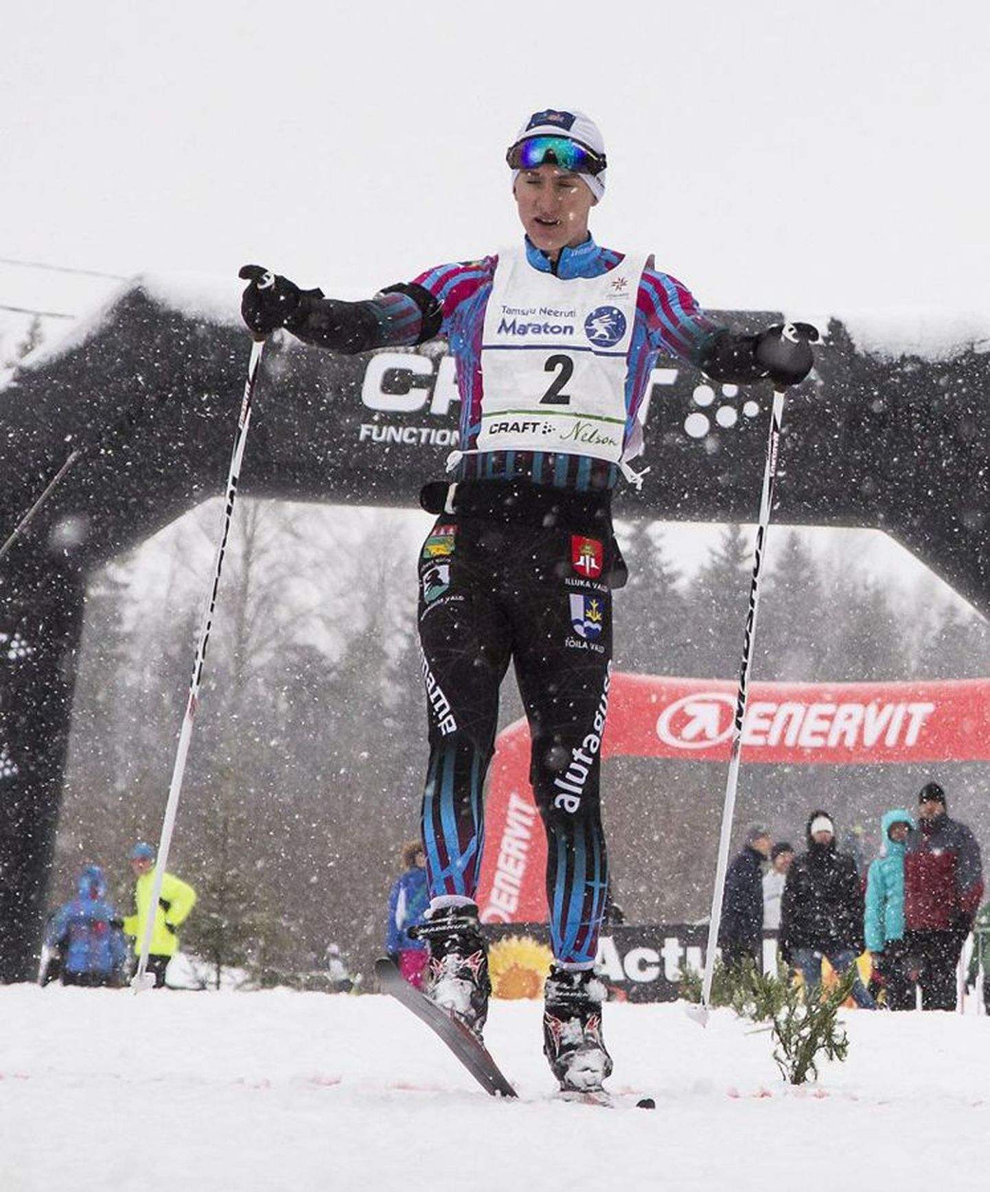 Viljandis suusaspordiga alustanud Morten Priks tunnistati Estoloppeti sarja parimaks meessuusatajaks. Pilt on tehtud 1. veebruaril sõidetud Tamsalu-Neeruti maratoni finišis, kuhu noormees jõudis esimese lõpetajana.