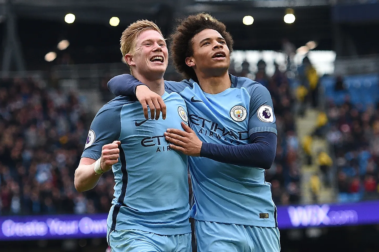 Kevin De Bruyne (vasakul) oli täna peamine Manchester City võiduarhitekt.