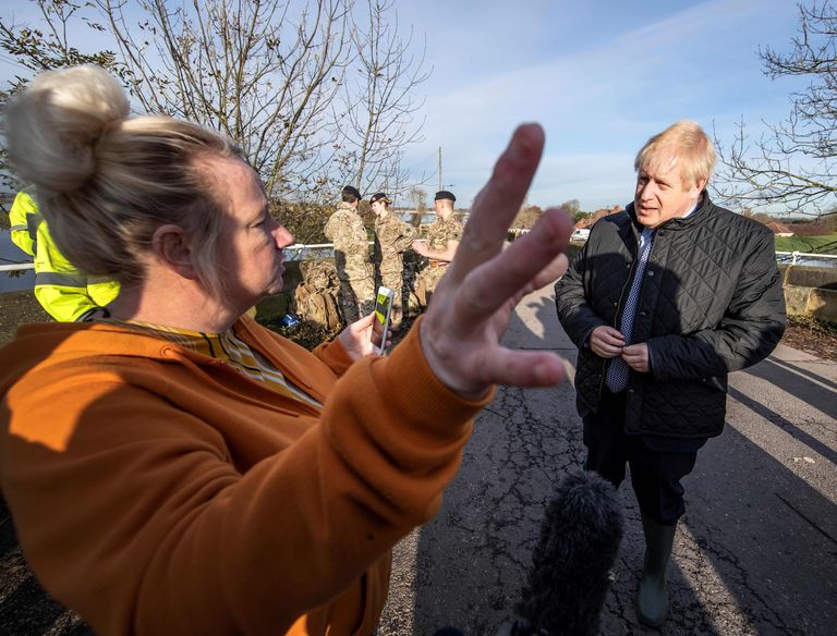 Ühendkuningriigis Lõuna-Yorkshire’is ja Lincolnshire’is on üleujutused. Briti peaminister Boris Johnson vestlemas Fishlake'is kohalikega