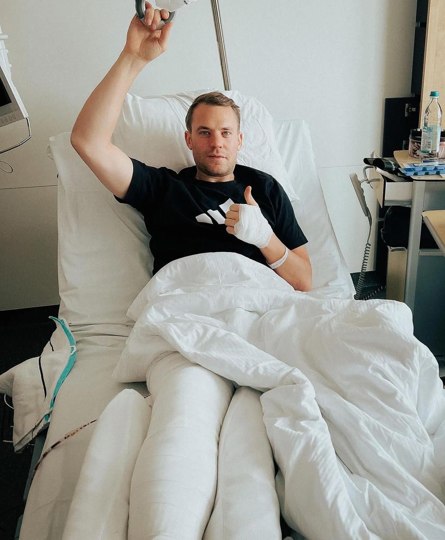 Manuel Neuer haiglavoodis.