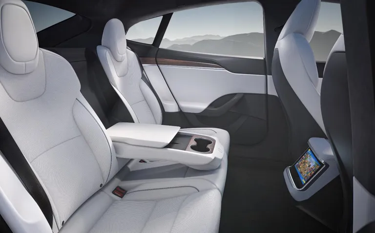 Tesla Model S.