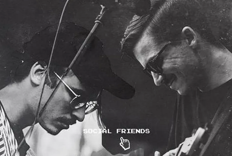 "Social Friends"