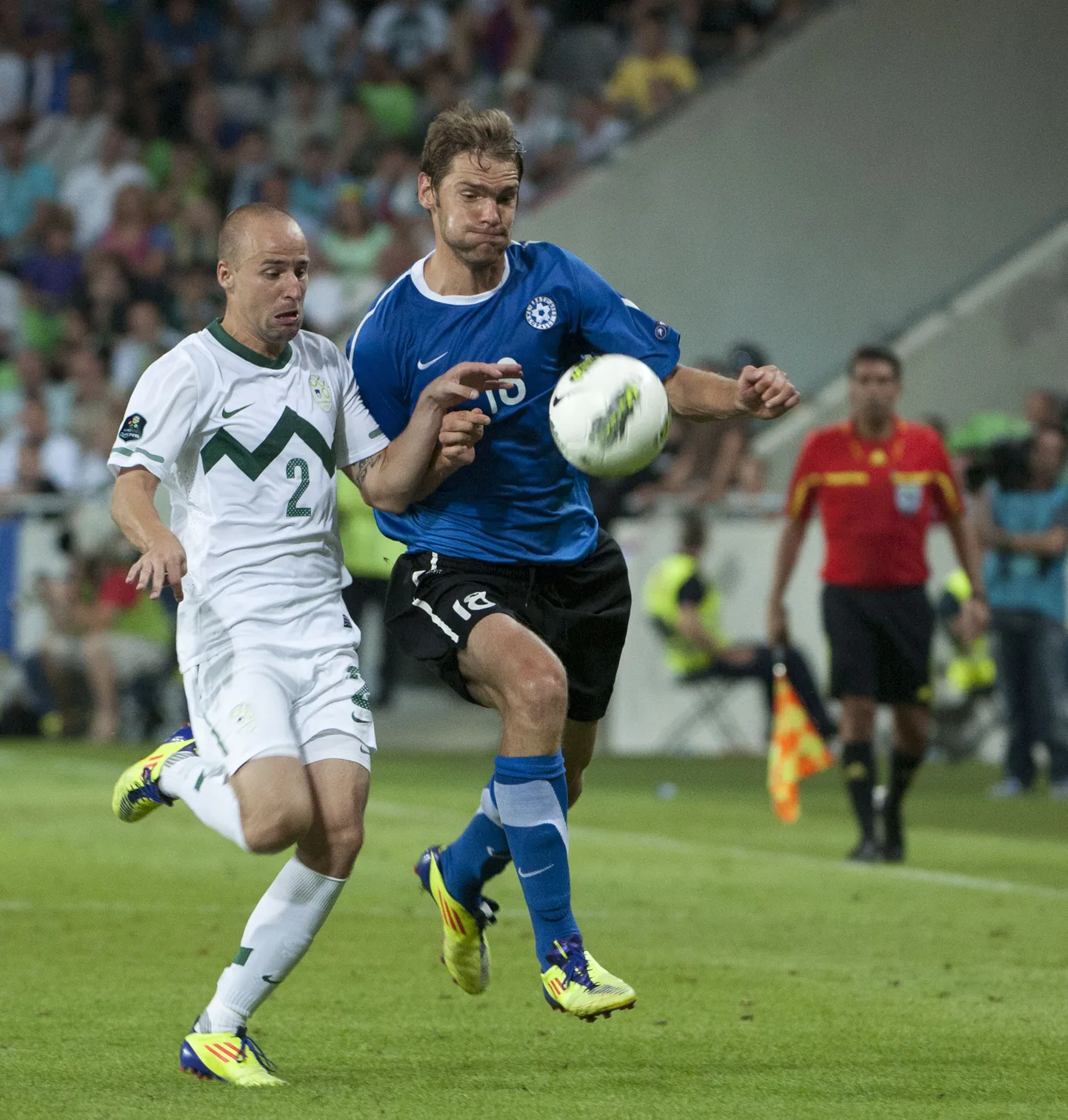 Jarmo Ahjupera (paremal).
