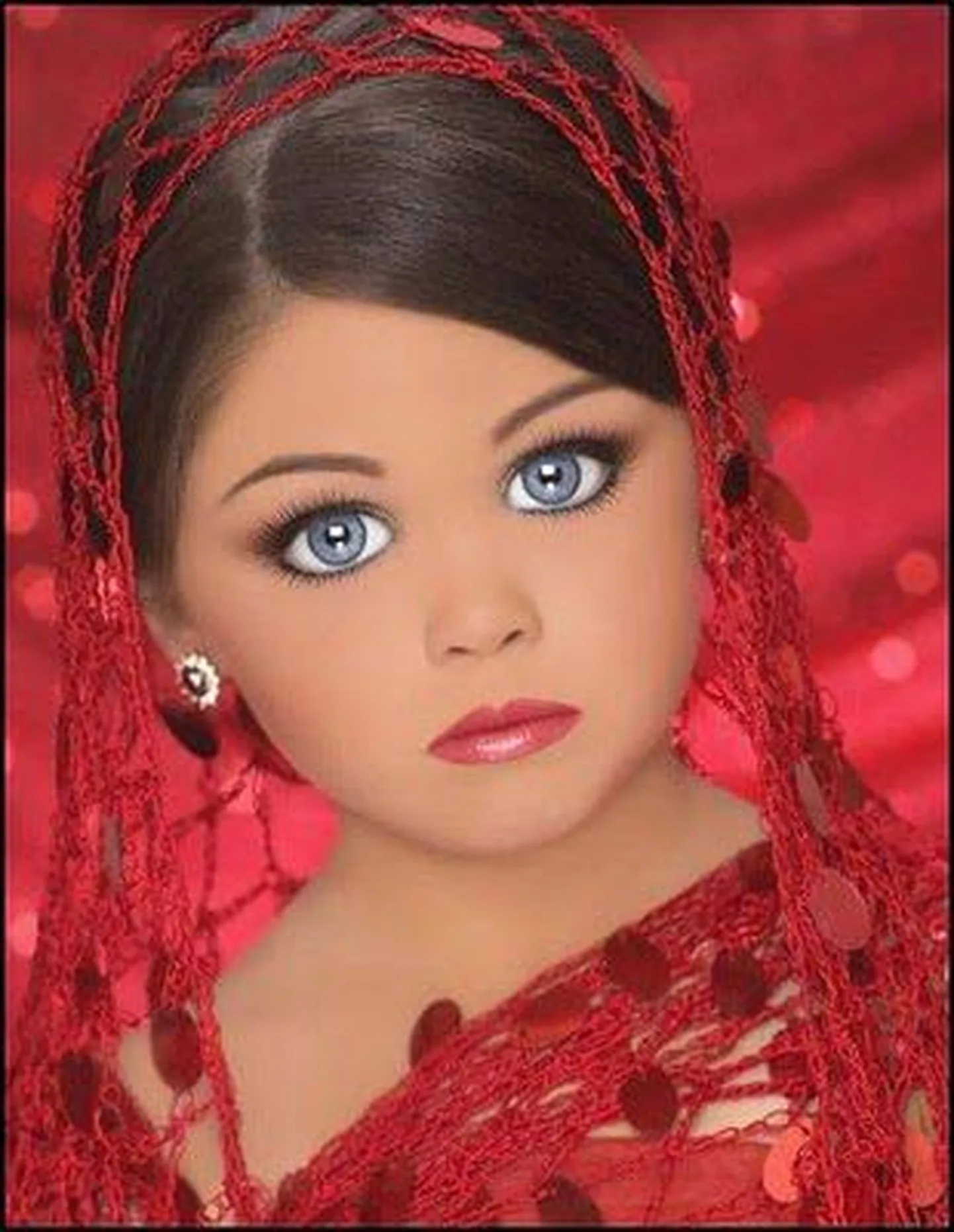 "Miss little Estonia" võitjad saavad võimaluse esindada Eestit konkursil „Väike
Maailma Miss“ - "Little Miss World"