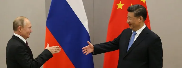 Президент России Владимир Путин и лидер Китая Си Цзиньпинь