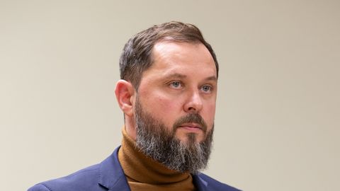 ALEKSEI NAUMKIN ⟩ Meil on vaja uusi töökohti, mitte paberil statistikat
