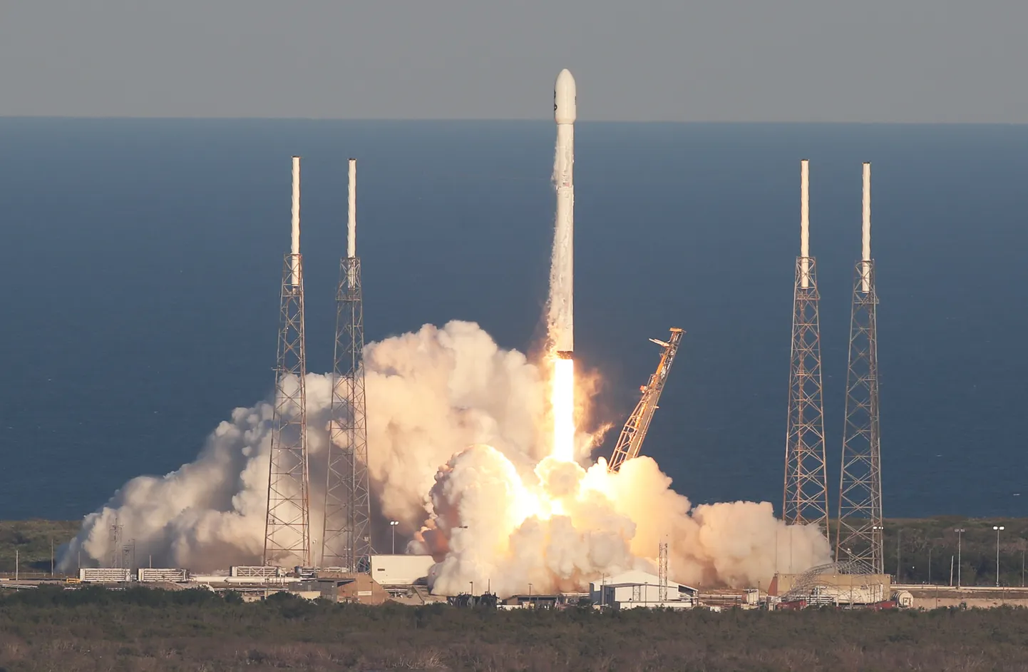Falcon 9 start.
