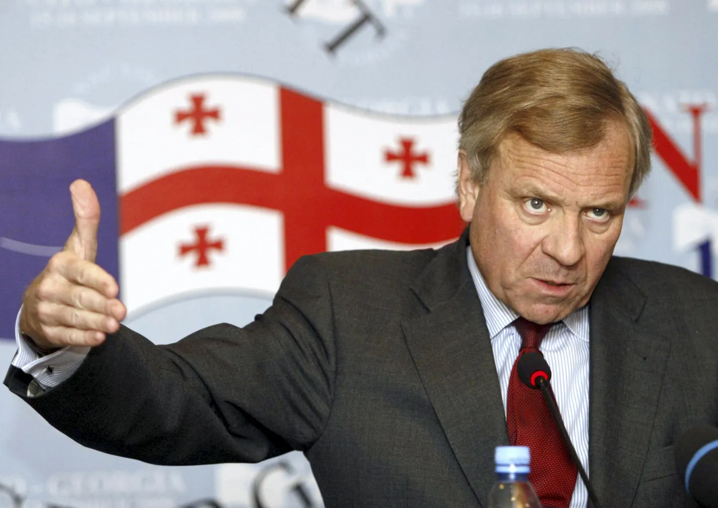 Jaap de Hoop Scheffer.