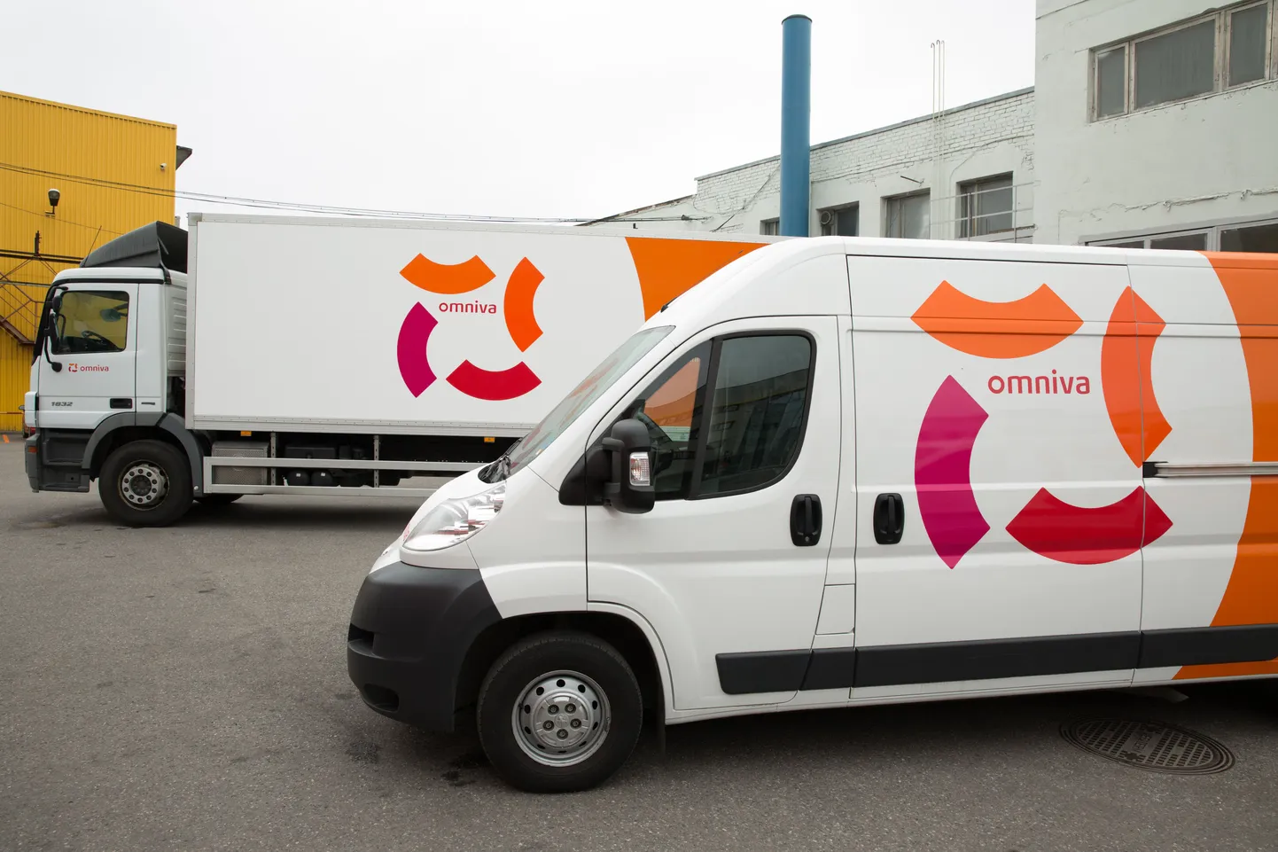 Автомобили Omniva.