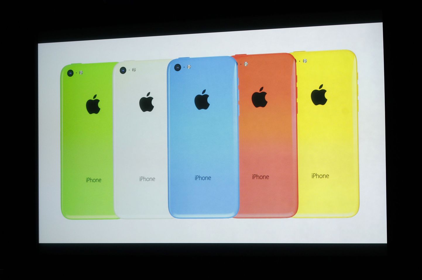 Apple iPhone 5C. Снимок иллюстративный