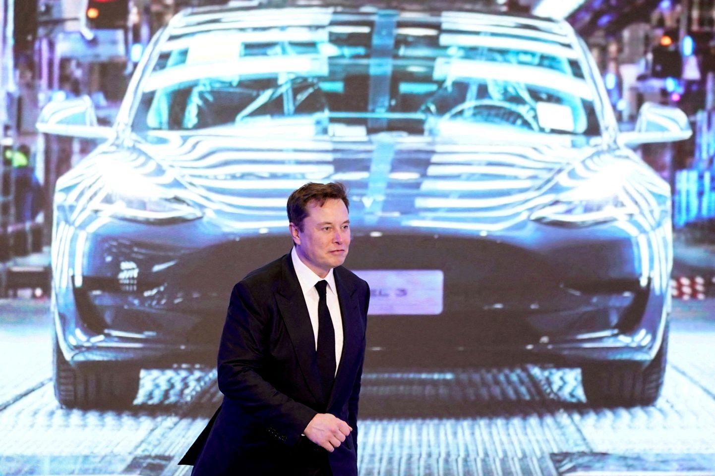 ASV elektromobiļu ražošanas uzņēmuma "Tesla Motors" īpašnieks un vadītājs Īlons Masks