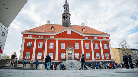 MARTIN AADAMSOO ⟩ Kas nüüd on Narva kord? Itaalia näitas, mida teha kuritegelikuks muutunud omavalitsusega, ka Läti tegi ära