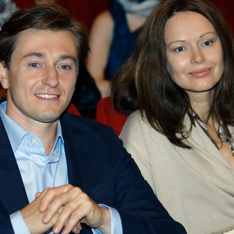 Krievijas seriālu un kino zvaigzne Sergejs Bezrukovs ar sievu arī aktrisi Irinu 