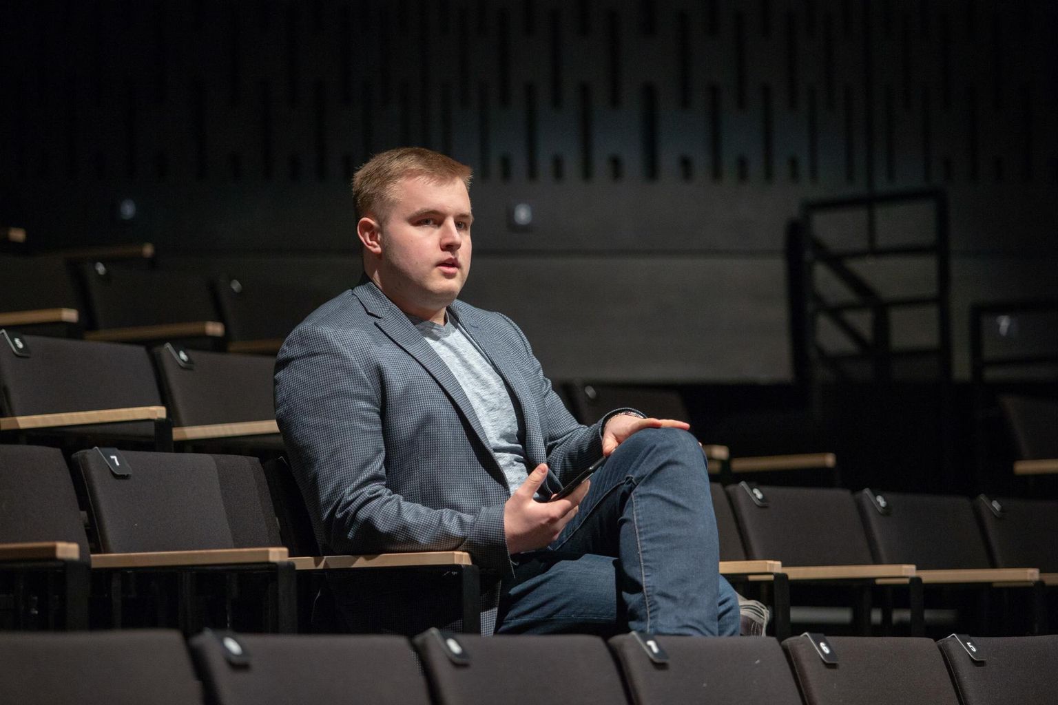Viljandi noortevolikogu esimees Risto Kaljurand asus tööle ettevõtlus- ja infotehnoloogiaminister Andres Suti nõunikuna.