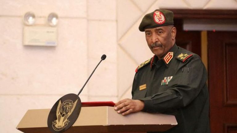 Военный лидер Судана генерал Абдель Фаттах аль-Бурхан.