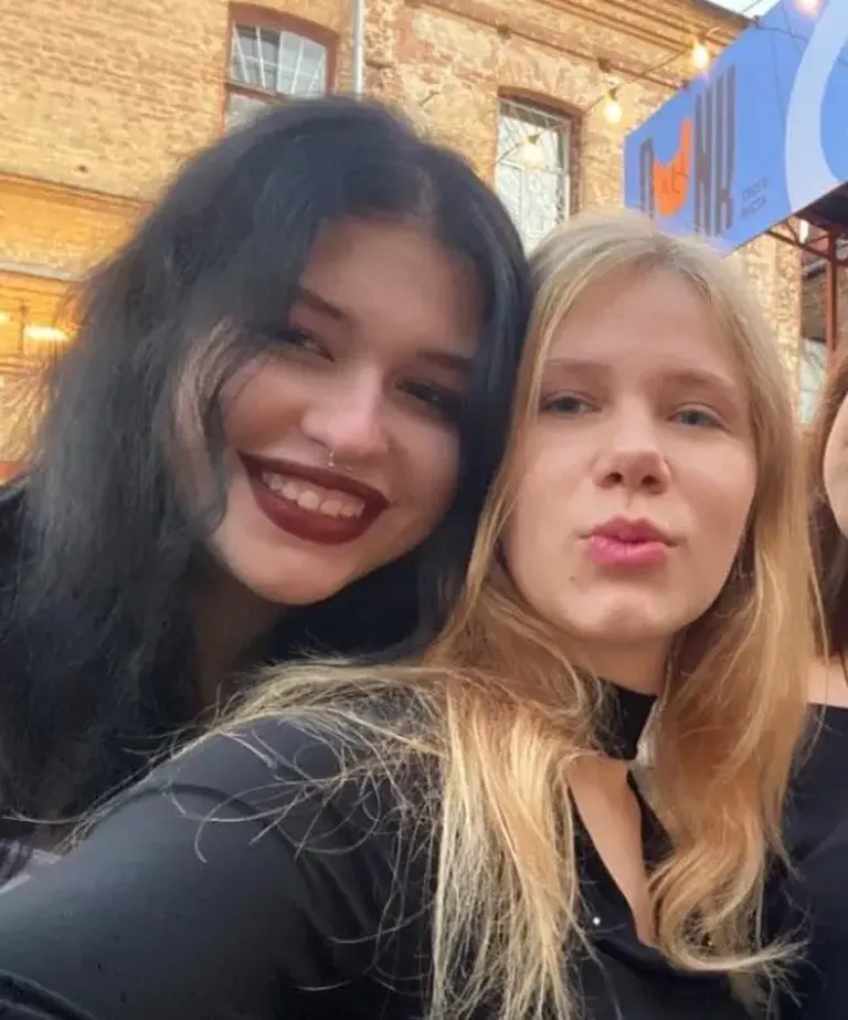 Подруги Дарья Слобода и Светлана Штепа собирались стать медиками