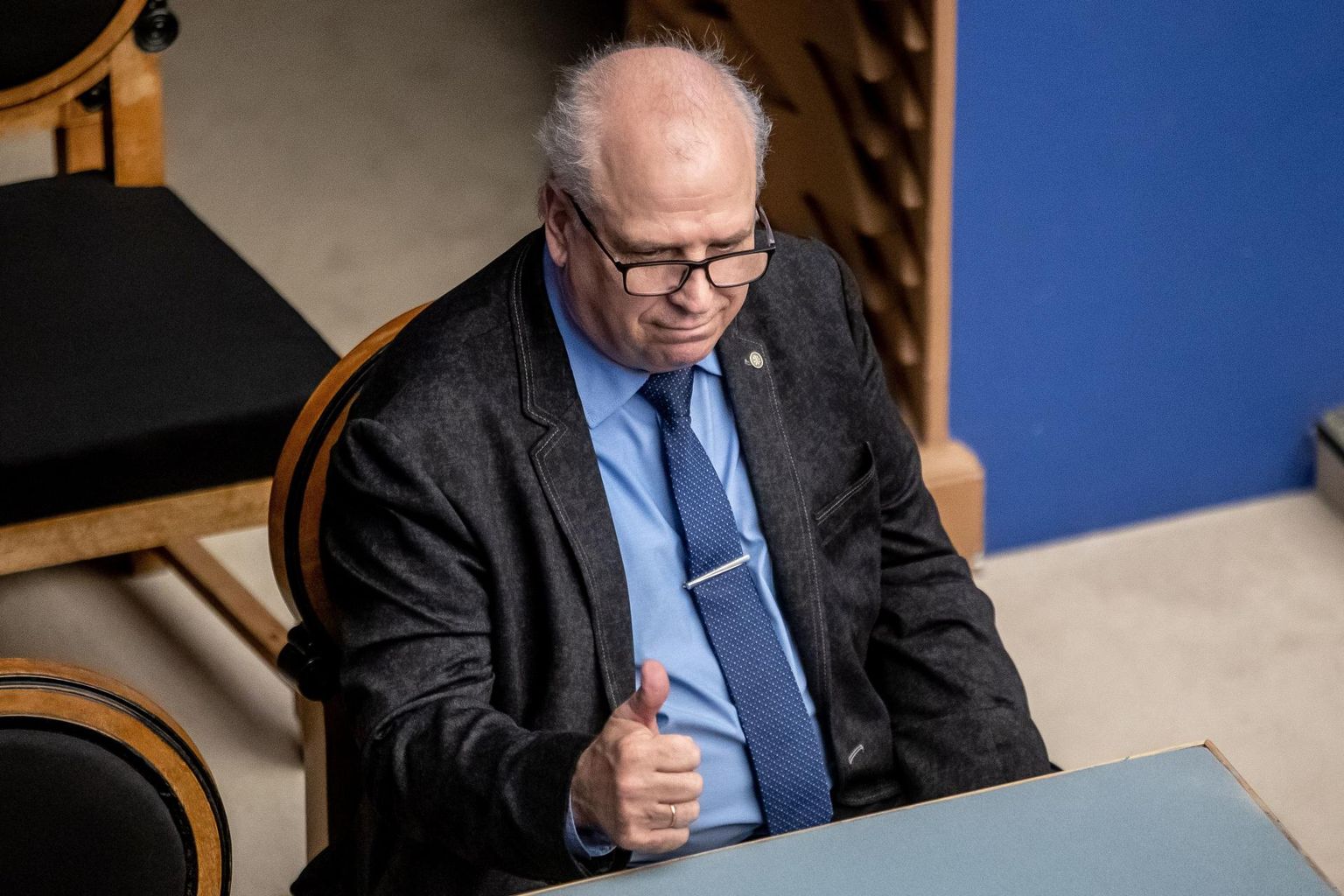 Mart Järvik jäi selge häälteenamusega maaeluministri ametisse. 