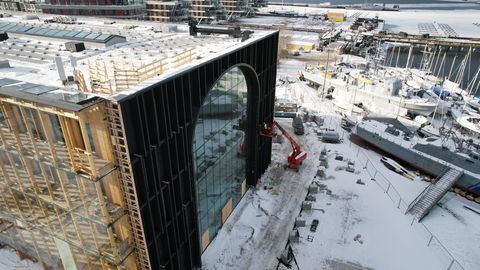 Kirgi kütnud 70-miljoniline loodusmaja sai endale nime