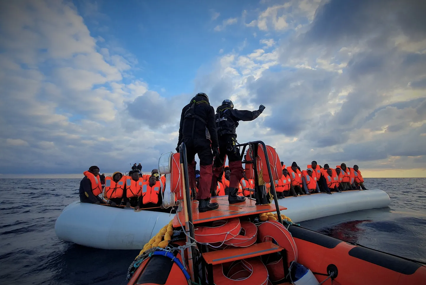 Migrantu glābšana pie Lībijas krastiem