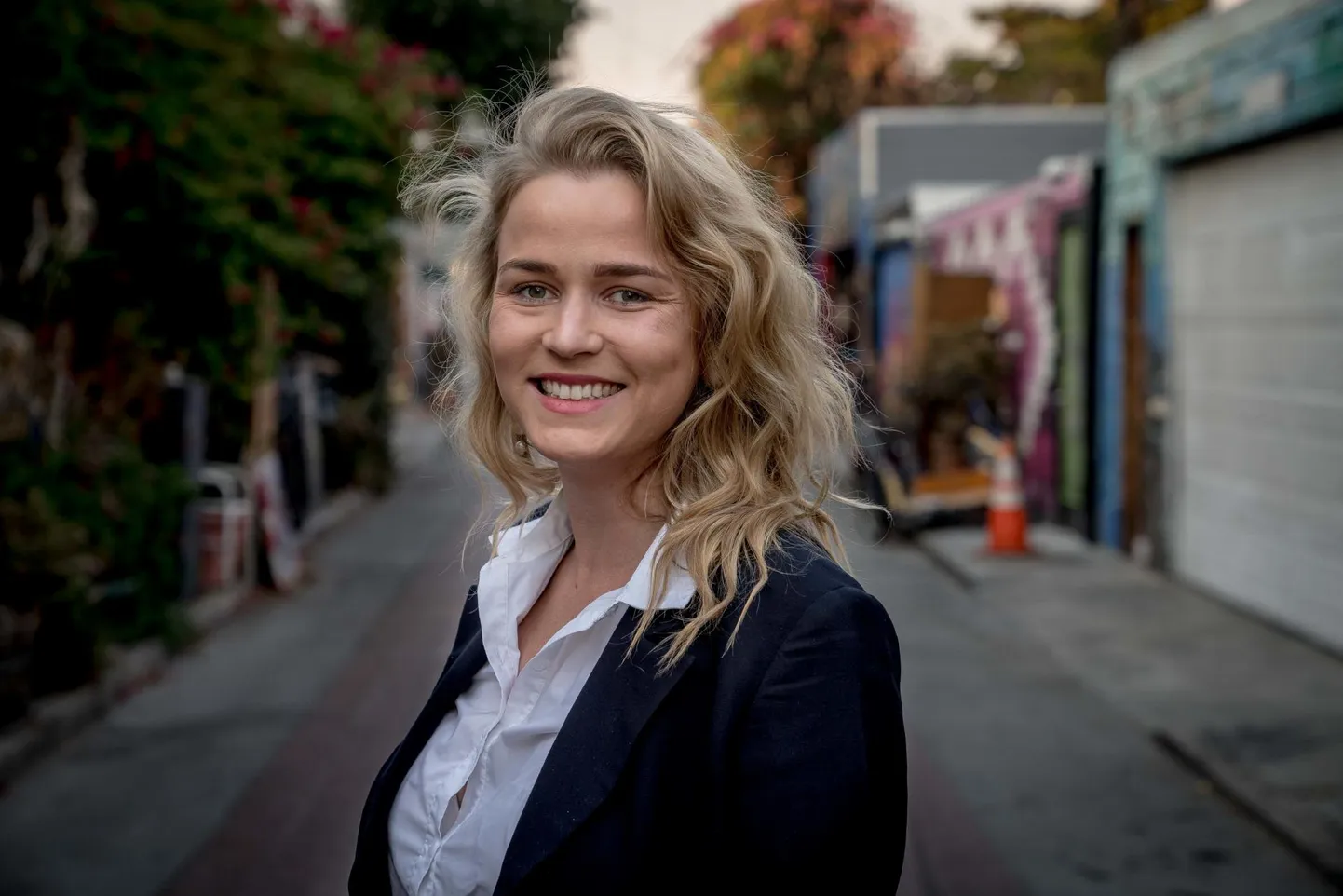 Noorte ettevõtjate nõustaja Kerstin Karu. Tema tutvusvõrgustik LinkedIni keskkonnas ulatub mitme tuhande inimeseni. Ainuüksi San Francisco ja Silicon Valley piirkonnas on tal mitusada äriinimest, kellega võiks huvilisi mugavalt tuttavaks teha.