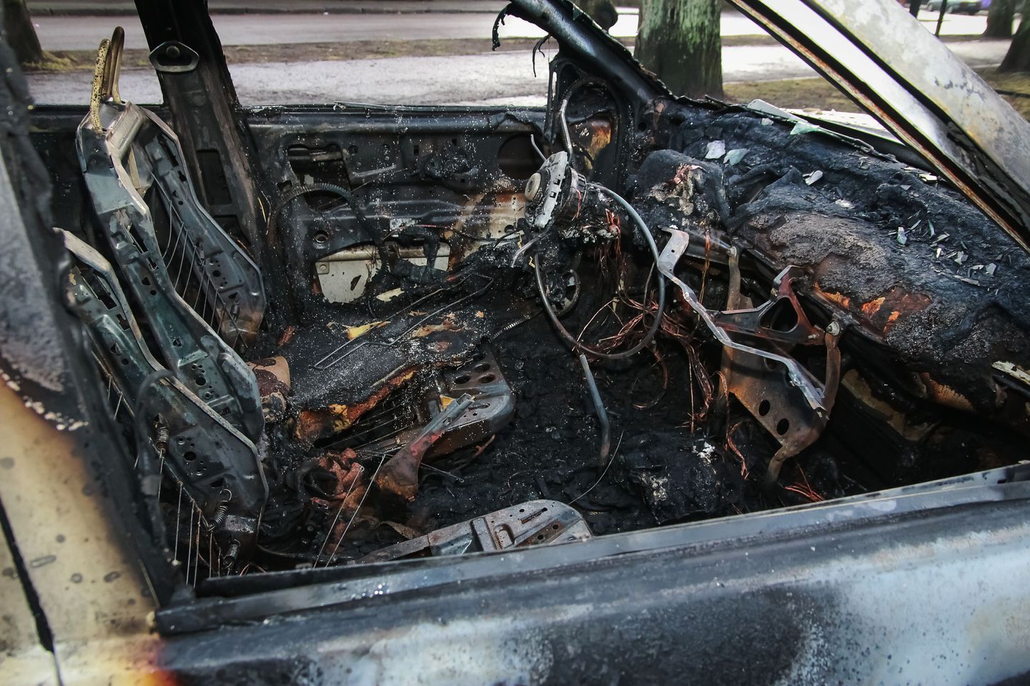 Põlenud autot taastamine on küsitav.