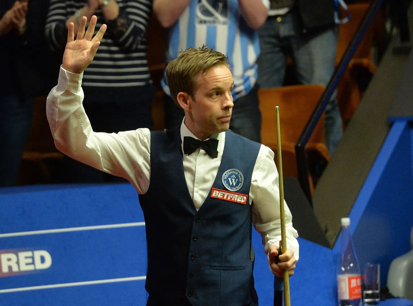 Ali Carter.