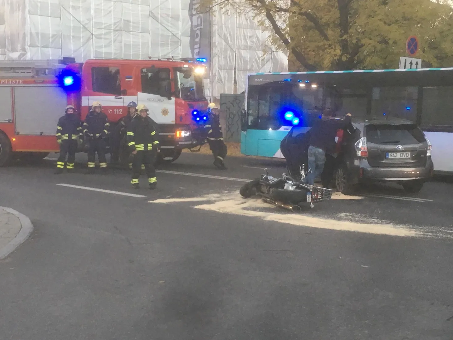 Avarii Juhkentali tänaval.