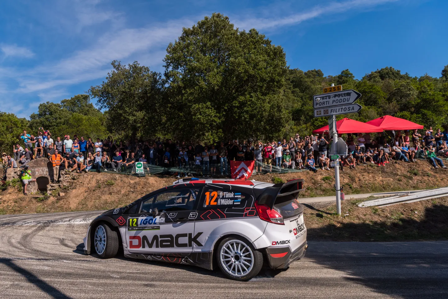 Ott Tänak ja Raigo Mõlder 2016. aasta Korsika rallil.