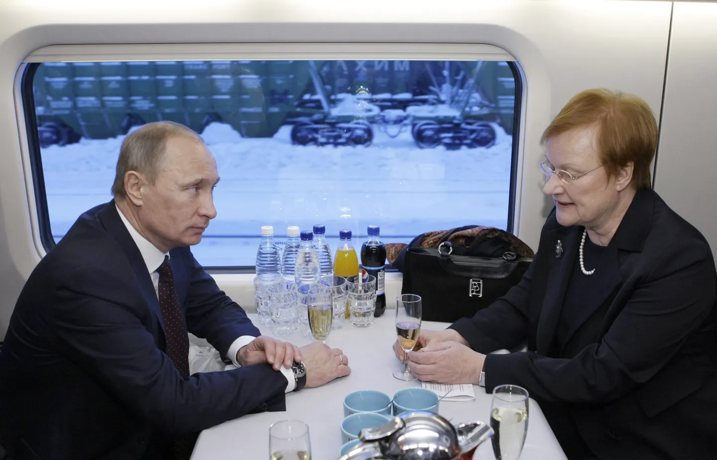 Tarja Halonen ja Vladimir Putin kiirrongis Allegro.