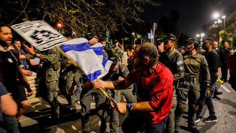 Испанская коалиция просит правительство отстранить Израиль от участия в Олимпийских играх