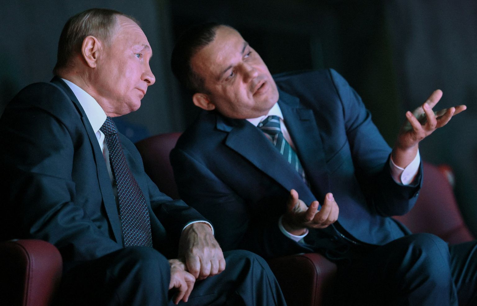 Venemaa president Vladimir Putin ja Rahvusvahelise Poksliliidu president Umar Kremlev.