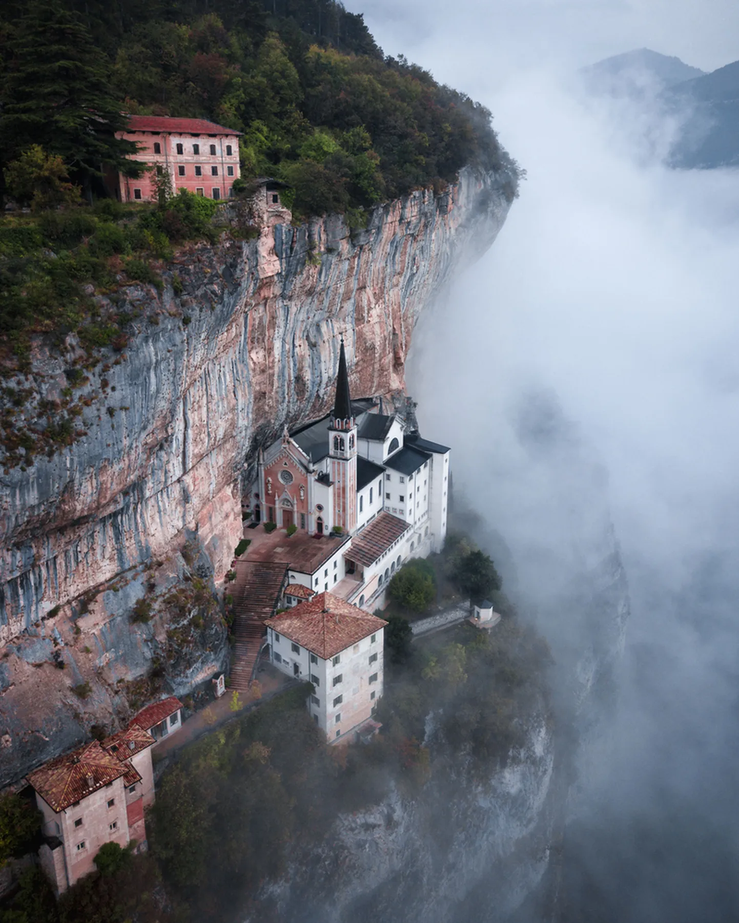 Madonna della corona.
