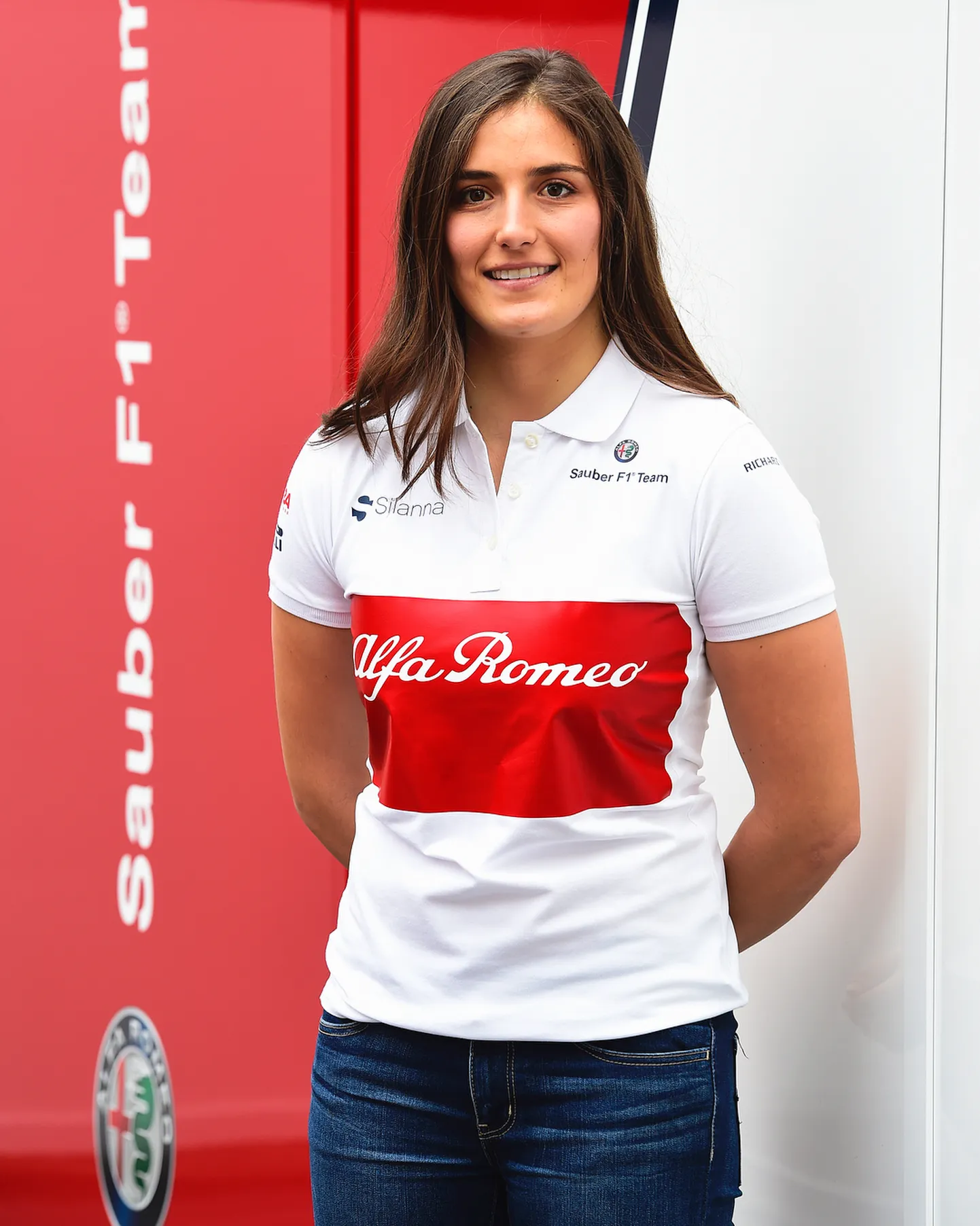 Tatiana Calderon jätkab koostööd Sauberiga.