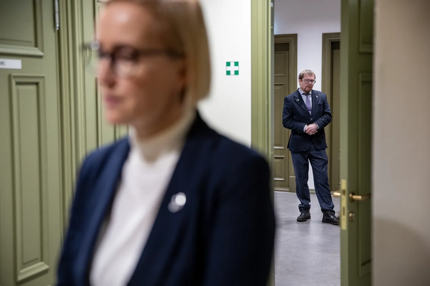 Õpetajate palga läbirääkimised haridusministeeriumis. Haridusminister Kristina Kallas ja Eesti Haridustöötajate Liidu esimees Reemo Voltri.