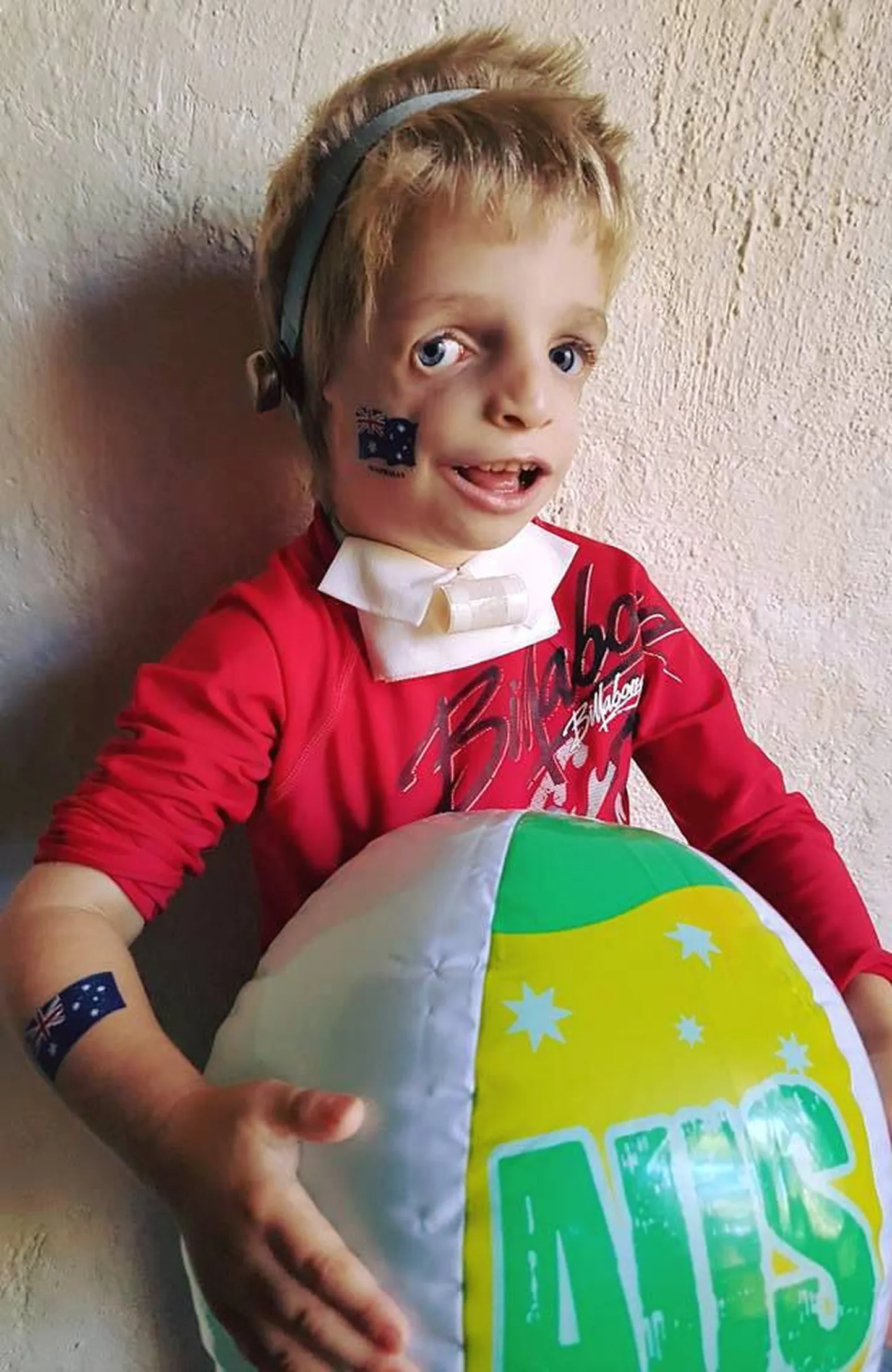 Zack on haigusele vaatamata seltsiv ja rõõmsameelne poiss.