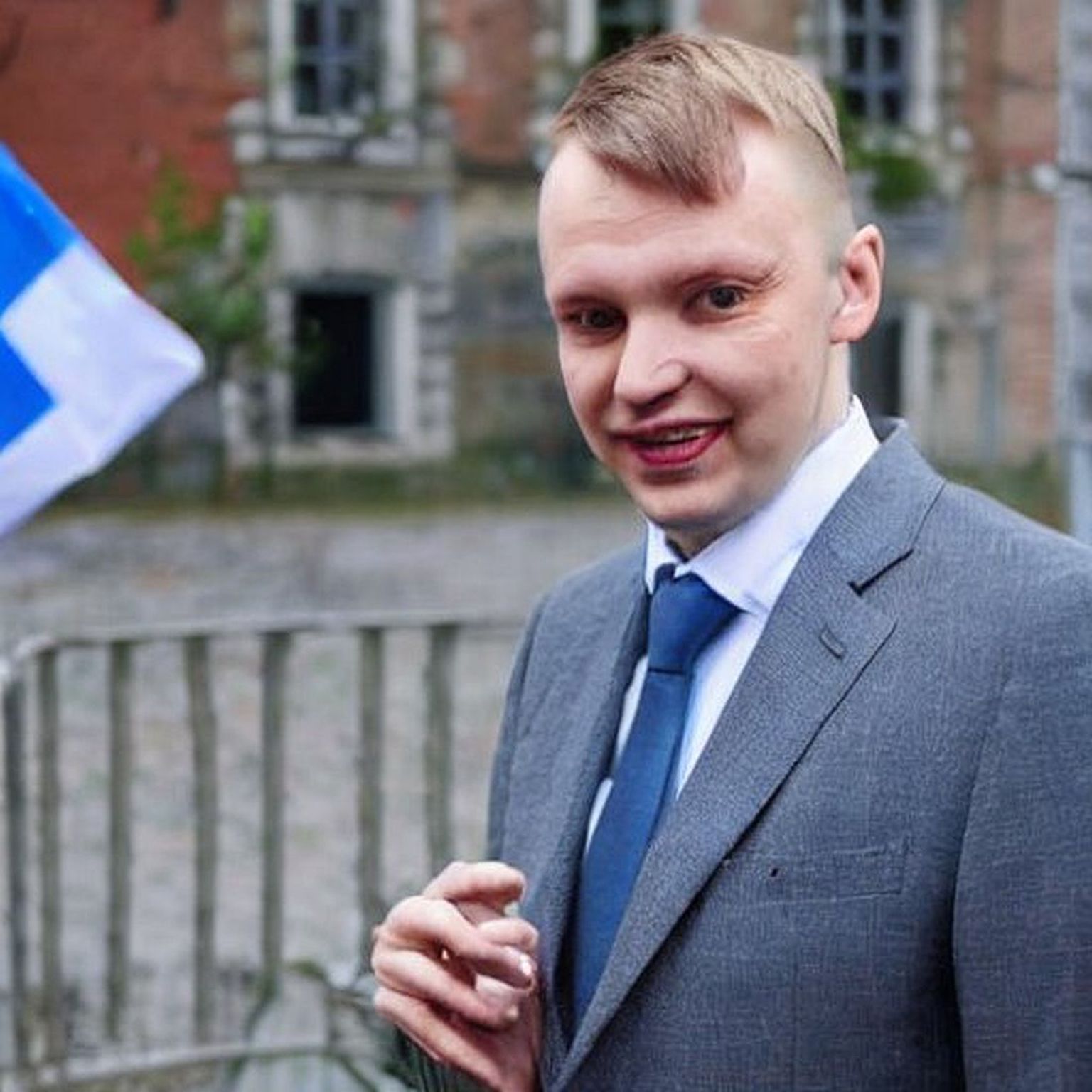 Lastes tehisintellektil Stable Diffusion luua pildi tuntud Eesti poliitikust valimiste eel, paneb masin kokku sellise kollaaži. Kui palju on tulemuses päris inimest ja kui palju väljamõeldist, seda pole veel võimalik ette ennustada, sest masin käitub pealtnäha juhuslikult.