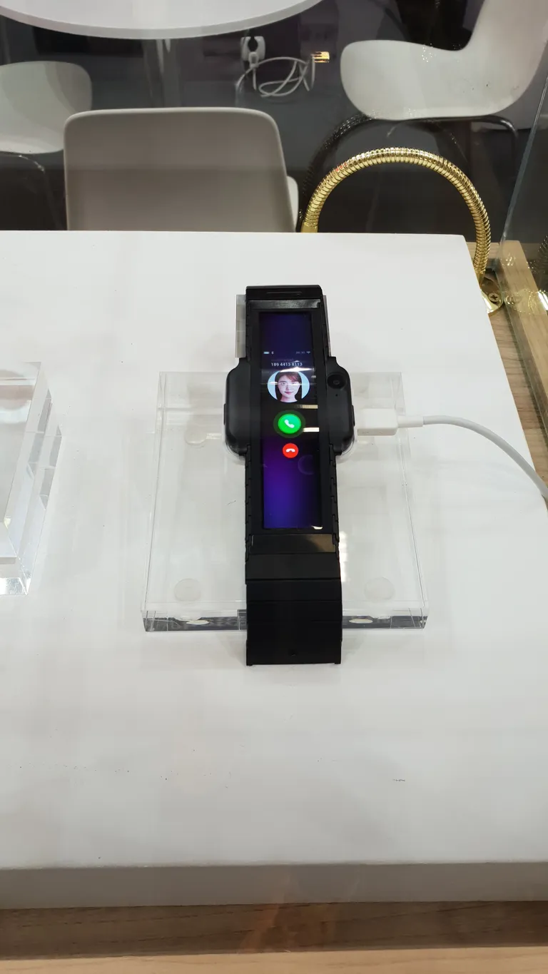 Nubia Alpha