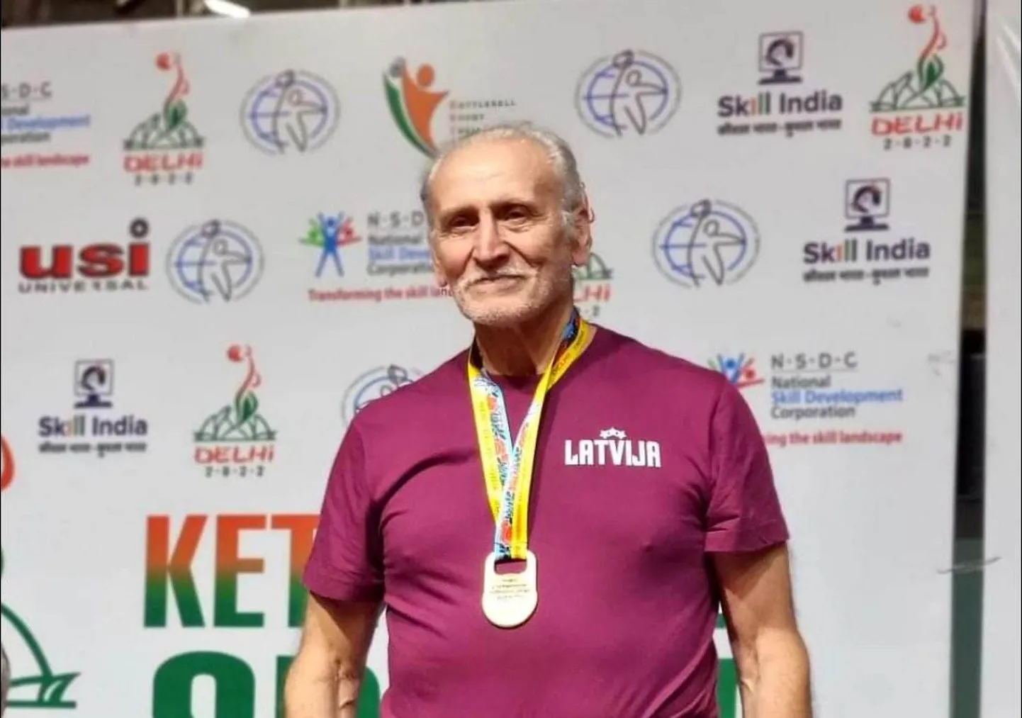 Юрий Копасов в Нью-Дели, на чемпионате мира по гиревому спорту среди ветеранов. Ноябрь 2022 года
