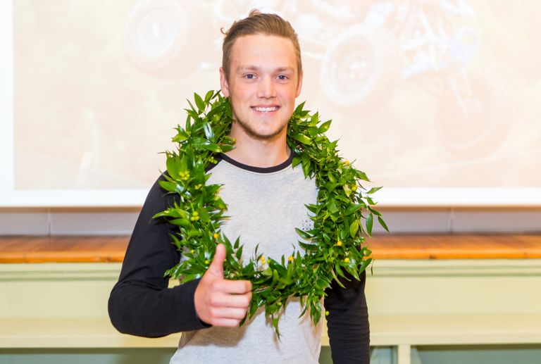 Nii võttis Pärnu ühisgümnaasiumi koolipere Euroopa meistriks tulnud Kevin Saare vastu mullu. Niisiis on äsjane meistritiitel Saarele teine järjestikune.