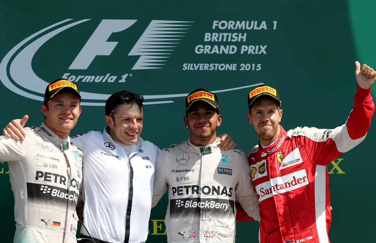Tänase etapi esikolmik, Sebastian Vettel paremal.