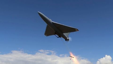 Kuveita piedzīvo dronu uzbrukumu