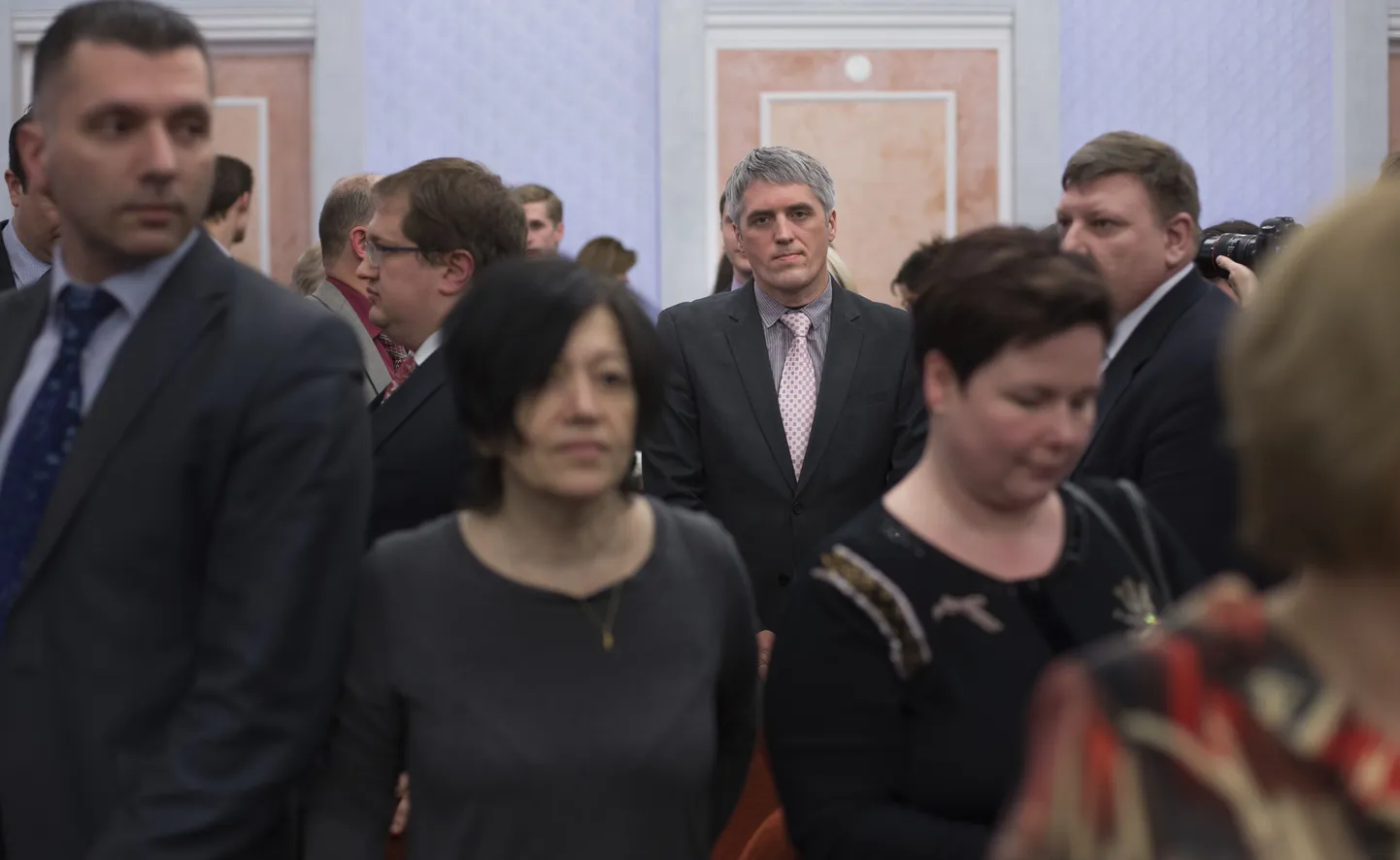 Jehoova tunnistajad 20. aprillil Moskva kohtus, mil liikumine tunnistati keelatuks.