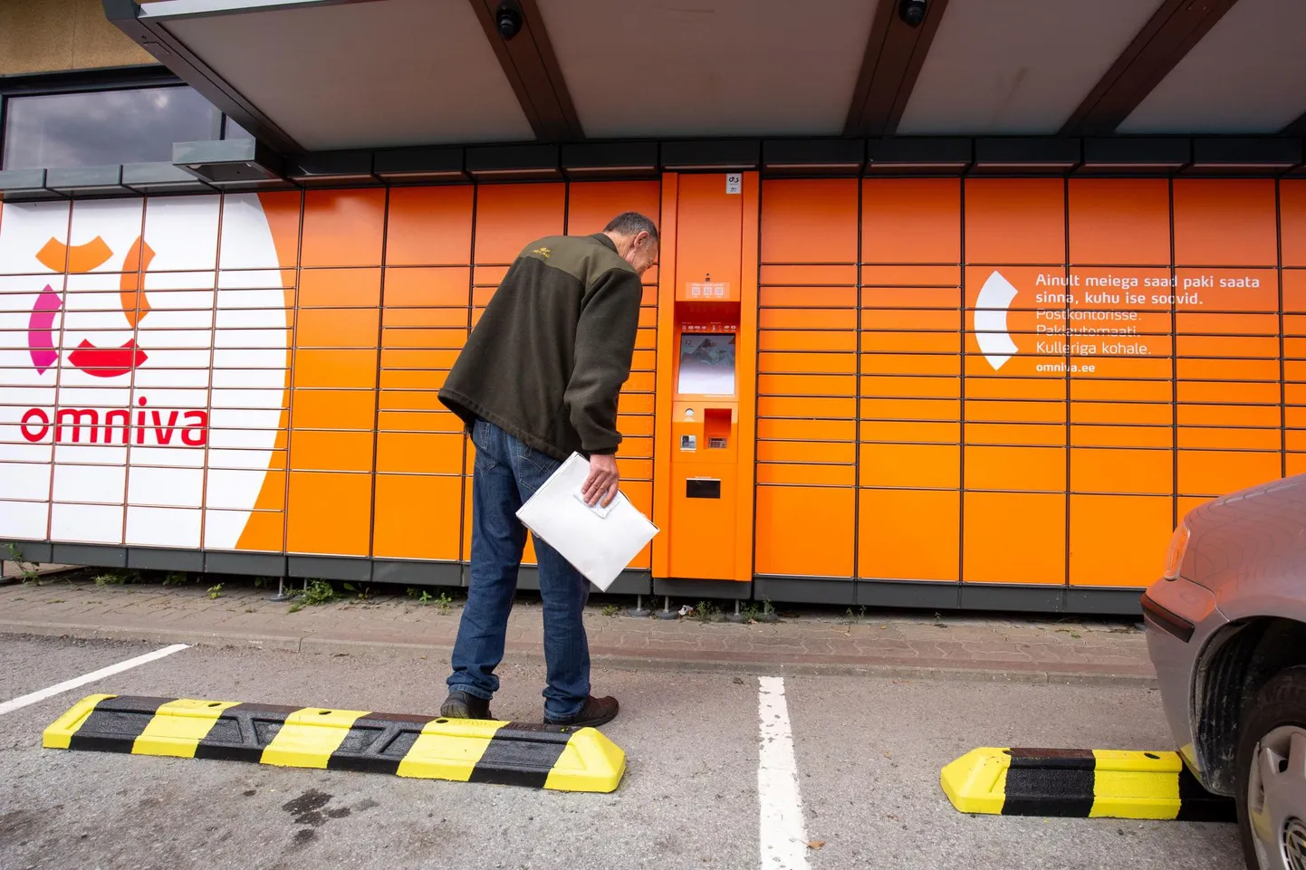 Omniva pakkus välja, et maapiirkondades võiks asendaksime kojukande pakiautomaatidega.